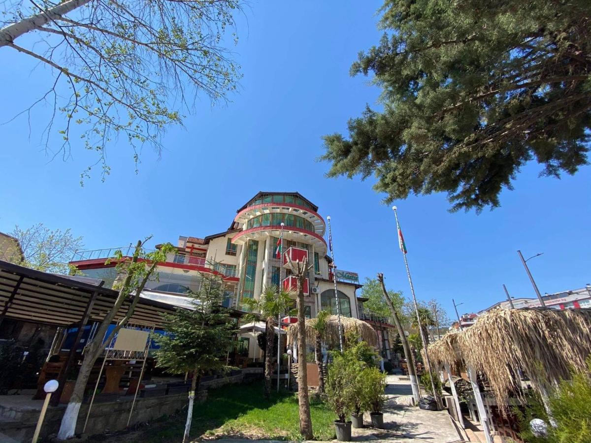 Meatsa Hotel Kŭrdzhali Esterno foto