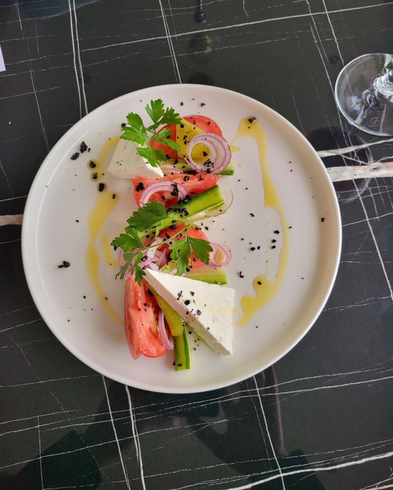 Meatsa Hotel Kŭrdzhali Esterno foto